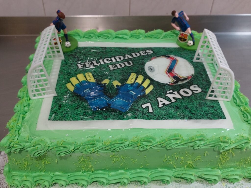 Tarta pesonalizada Campo de Futbol