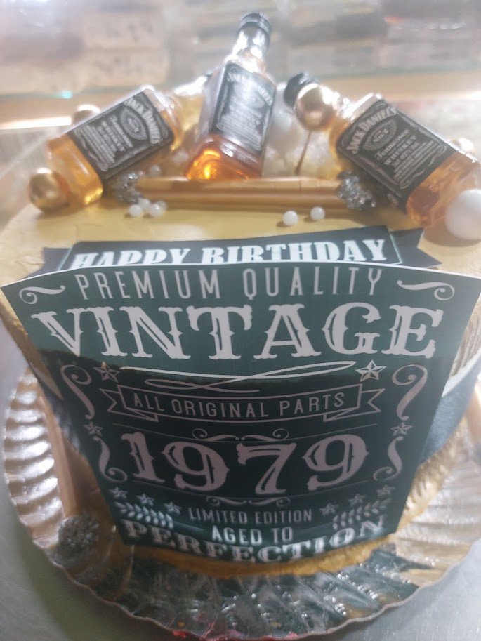 Tarta personalizada para adulto Jack Daniels