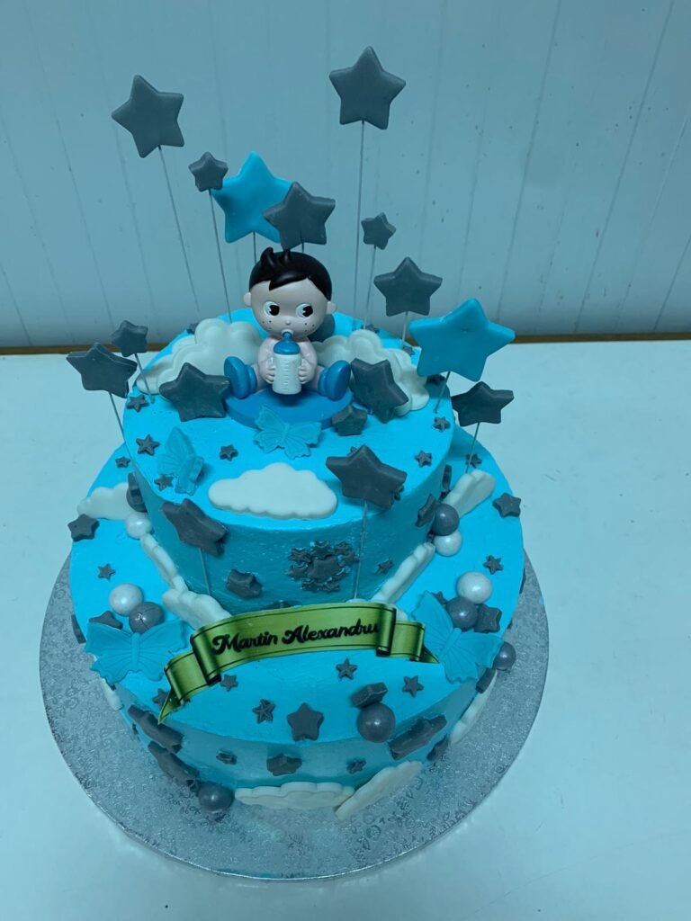 Tarta de bautizo para niño de 2 pisos